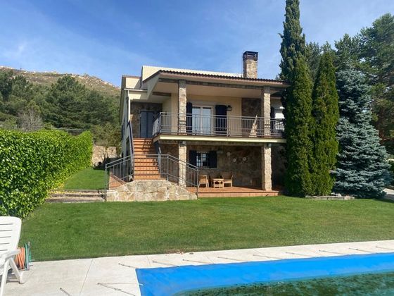 Foto 1 de Xalet en venda a Collado Mediano de 4 habitacions amb terrassa i piscina