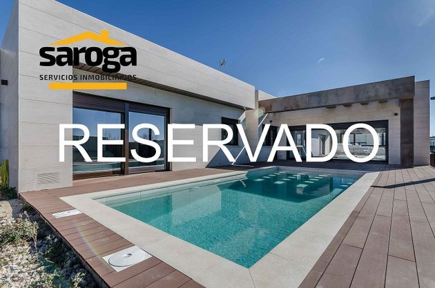Foto 1 de Venta de casa en Golf - El Carralero de 4 habitaciones con terraza y piscina