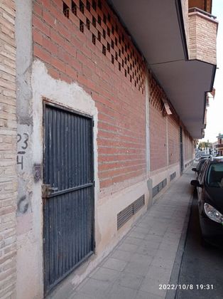 Foto 2 de Local en venda a calle Guadamur de 160 m²