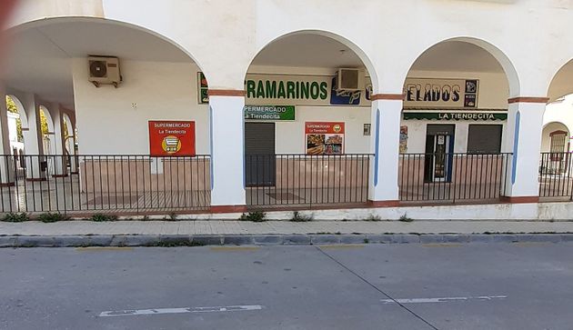 Foto 2 de Local en venta en calle Antonio de Cabezón con aire acondicionado
