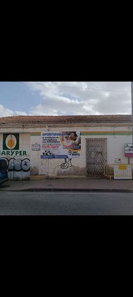 Foto 1 de Local en venta en avenida Santa Eulalia de 1197 m²