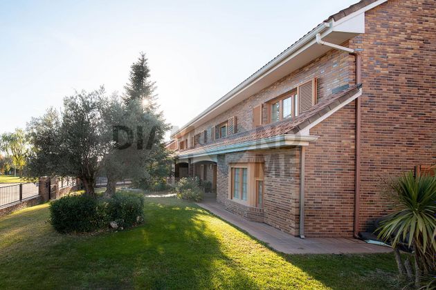 Foto 2 de Xalet en venda a Montealina de 5 habitacions amb terrassa i piscina