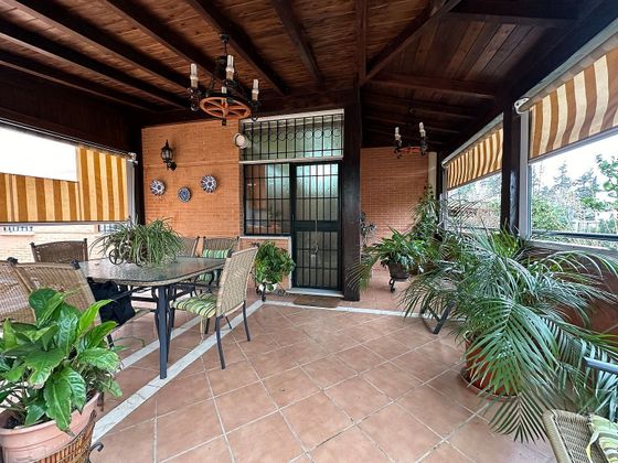 Foto 1 de Pis en venda a calle María Martínez Sierra de 3 habitacions amb terrassa i piscina