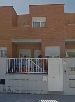 Foto 1 de Casa en venda a Guardamar de 4 habitacions amb terrassa i piscina