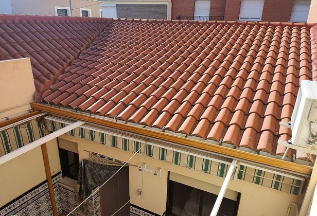 Foto 2 de Casa adosada en venta en Villasequilla de 3 habitaciones con aire acondicionado