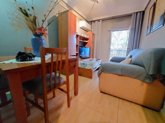Foto 2 de Pis en venda a Casco Antiguo de 2 habitacions amb terrassa i aire acondicionat