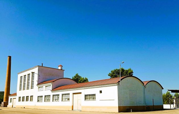Foto 2 de Nau en venda a polígono Alcañiz Teruel de 1141 m²