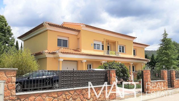 Foto 2 de Xalet en venda a Villalba de la Sierra de 5 habitacions amb terrassa i garatge