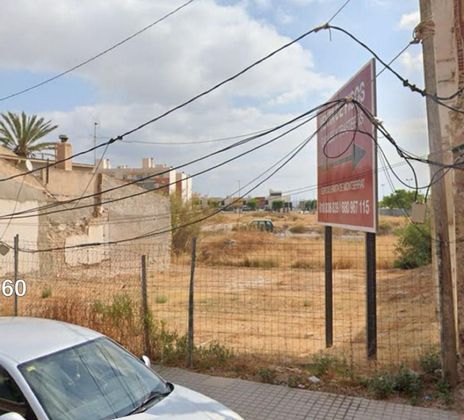 Foto 2 de Venta de terreno en calle Alfonso XII de 300 m²
