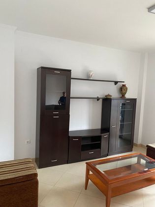 Foto 2 de Dúplex en venta en Bonares de 4 habitaciones con garaje y muebles