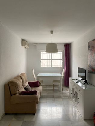 Foto 1 de Alquiler de piso en Centro - Huelva de 1 habitación con muebles y aire acondicionado