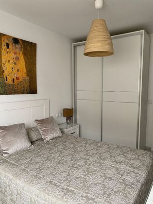 Foto 2 de Alquiler de piso en Centro - Huelva de 1 habitación con muebles y aire acondicionado