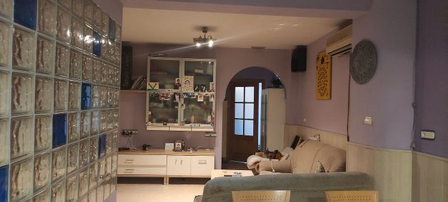 Foto 1 de Casa adosada en venta en Palmete de 4 habitaciones con terraza y garaje