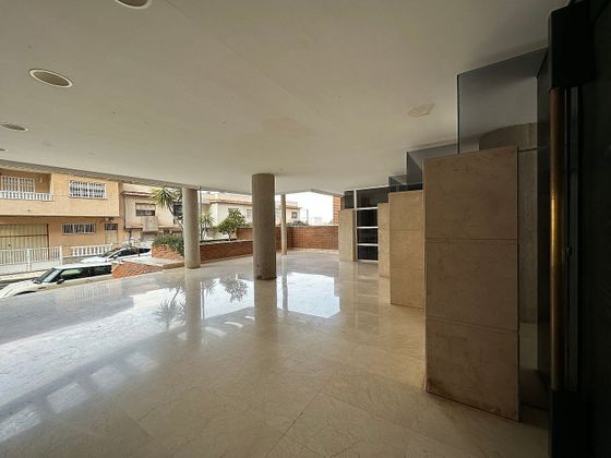 Foto 2 de Venta de piso en Canteras de 3 habitaciones con terraza y piscina