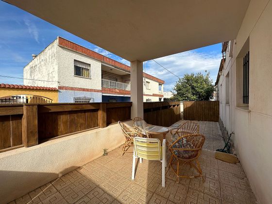 Foto 1 de Casa en lloguer a Los Nietos de 4 habitacions amb terrassa i jardí
