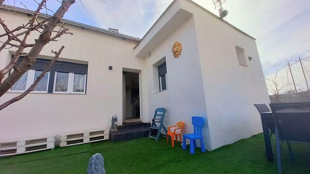 Foto 1 de Casa rural en venda a calle La Encina de 2 habitacions amb terrassa i jardí
