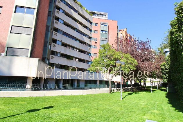 Foto 1 de Oficina en venda a calle De Serrano Galvache amb piscina i garatge