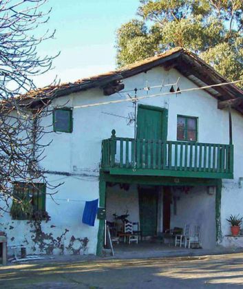 Foto 1 de Casa en venda a calle Santsoena Auzoa de 4 habitacions i 300 m²