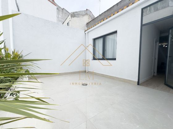 Foto 2 de Piso en venta en Numancia de 2 habitaciones con terraza y aire acondicionado