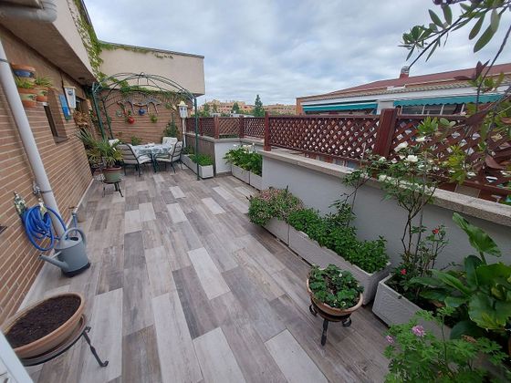 Foto 1 de Àtic en venda a Puerta bonita de 3 habitacions amb terrassa i aire acondicionat