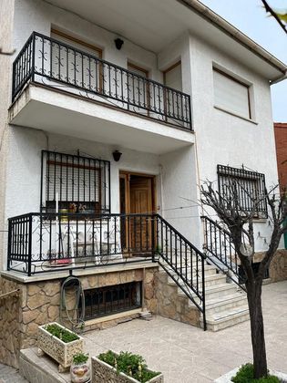 Foto 1 de Venta de chalet en Nuevo Aranjuez de 4 habitaciones con terraza y garaje