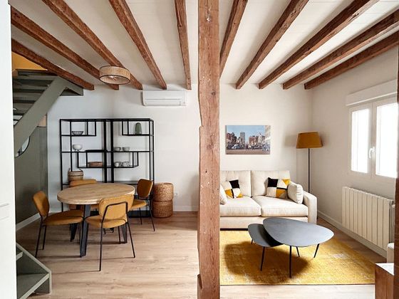 Foto 2 de Àtic en lloguer a Universidad - Malasaña de 2 habitacions amb terrassa i mobles