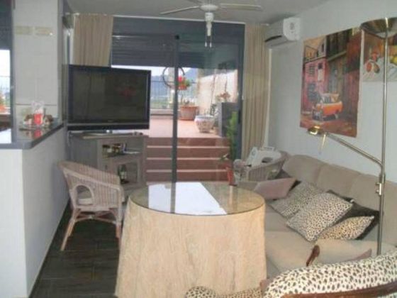 Foto 2 de Casa en venda a Rotglá y Corberá de 2 habitacions amb terrassa i garatge