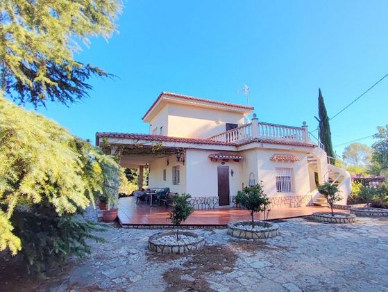 Foto 2 de Chalet en venta en Xàtiva de 4 habitaciones con terraza y piscina