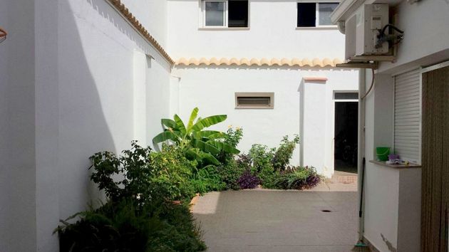 Foto 1 de Venta de casa adosada en Alfarrasí de 5 habitaciones con terraza y garaje