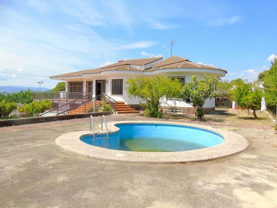 Foto 1 de Xalet en venda a Llosa de Ranes de 5 habitacions amb terrassa i piscina
