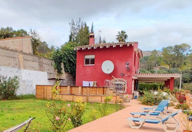 Foto 1 de Chalet en venta en Xàtiva de 3 habitaciones con terraza y piscina