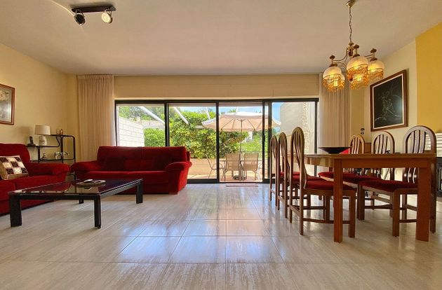 Foto 2 de Casa en venda a Playa Mucha Vista de 6 habitacions amb terrassa i piscina