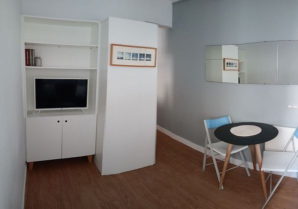 Foto 2 de Pis en lloguer a Cortadura - Zona Franca  de 1 habitació amb mobles i calefacció
