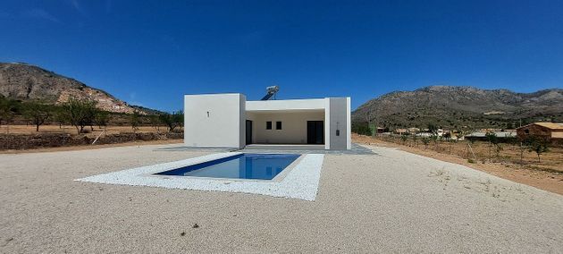 Foto 1 de Casa en venta en calle Vereda de 3 habitaciones con terraza y piscina