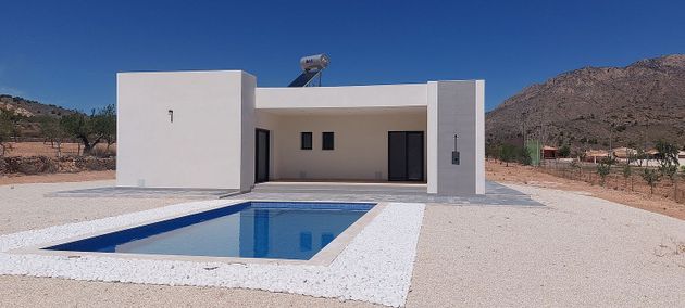 Foto 2 de Casa en venda a calle Vereda de 3 habitacions amb terrassa i piscina