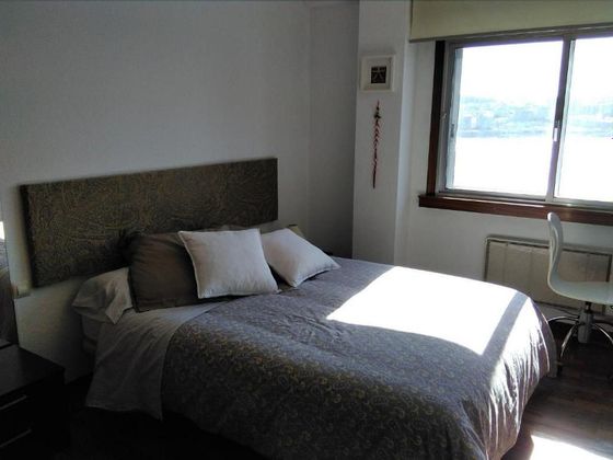 Foto 1 de Piso en alquiler en paseo Maritimo Curso Academico de 3 habitaciones con muebles y calefacción