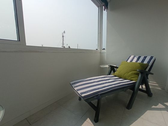 Foto 2 de Alquiler de piso en calle Sagasta de 4 habitaciones con terraza y muebles