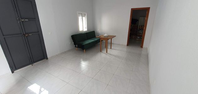 Foto 2 de Venta de casa en Las Almenas de 1 habitación con terraza y aire acondicionado