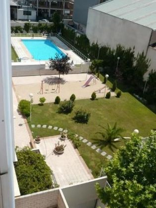 Foto 1 de Piso en alquiler en calle De Alcalá de 1 habitación con piscina y jardín