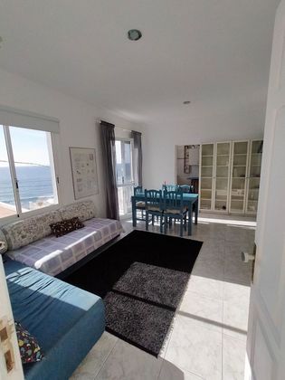 Foto 1 de Pis en lloguer a calle La Barca de 3 habitacions amb mobles i balcó