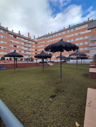 Foto 1 de Piso en venta en calle Viloria de la Rioja de 3 habitaciones con piscina y garaje