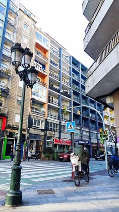 Foto 1 de Alquiler de local en calle De Pizarro de 280 m²