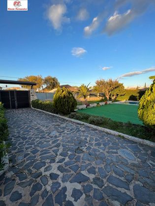 Foto 2 de Xalet en venda a Mejorada del Campo de 5 habitacions amb terrassa i piscina