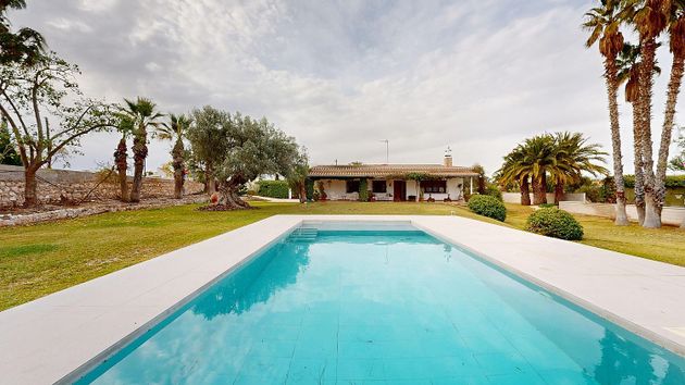 Foto 1 de Xalet en venda a Los Girasoles de 3 habitacions amb terrassa i piscina