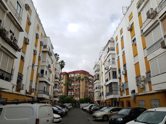 Foto 2 de Venta de piso en Poligono Norte - Villegas - La Fontanilla de 3 habitaciones con terraza y aire acondicionado