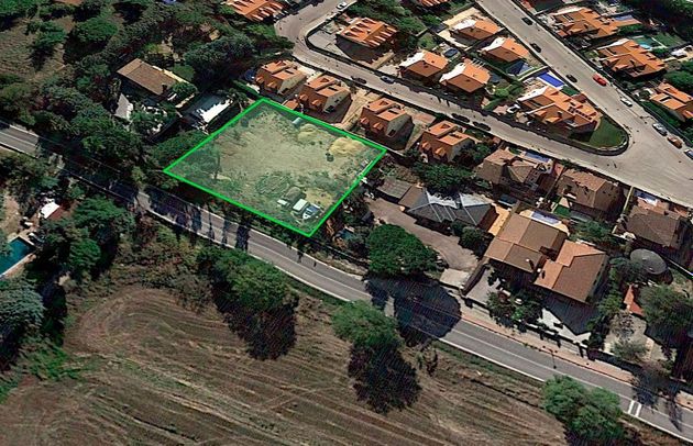 Foto 1 de Venta de terreno en calle De Marco Aurelio de 1400 m²