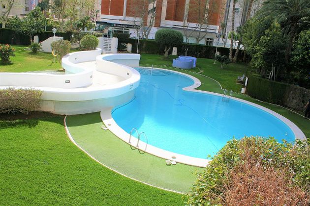 Foto 1 de Pis en venda a calle Esperanto de 2 habitacions amb terrassa i piscina