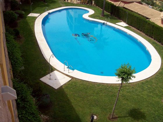 Foto 2 de Casa en venta en avenida De Las Cumbres de 3 habitaciones con terraza y piscina