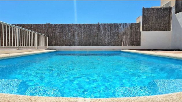 Foto 1 de Xalet en venda a calle Espigón de 3 habitacions amb terrassa i piscina