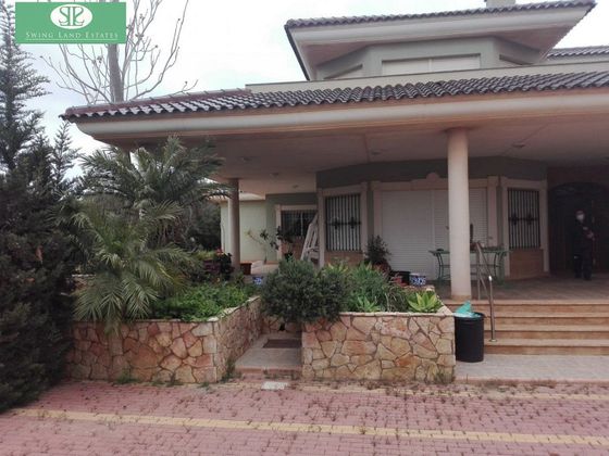 Foto 1 de Casa rural en venta en Los Belones de 4 habitaciones con terraza y piscina